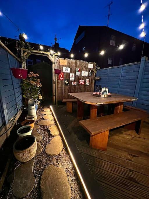 Canalside Terrace-Boutique Stay Worcester City Exterior foto